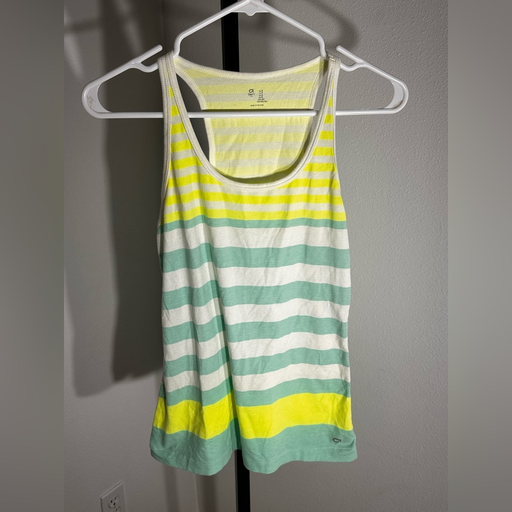 Gap fit size small tank top
